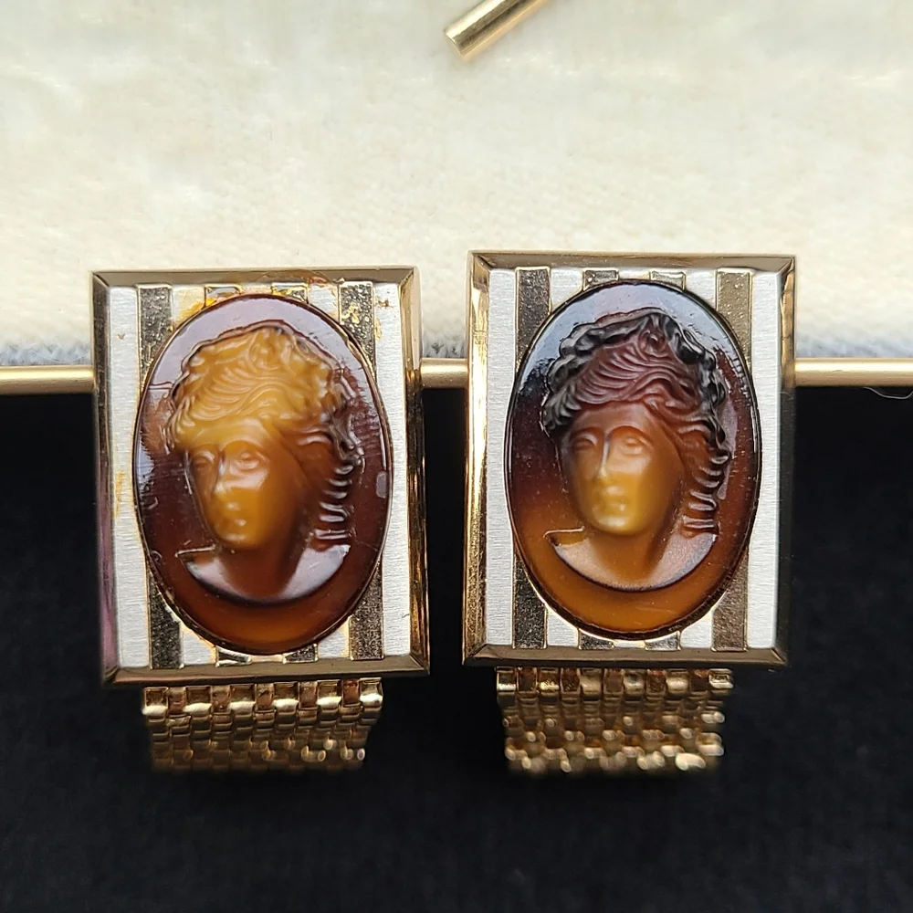 Vintage Cameo Cufflink Set